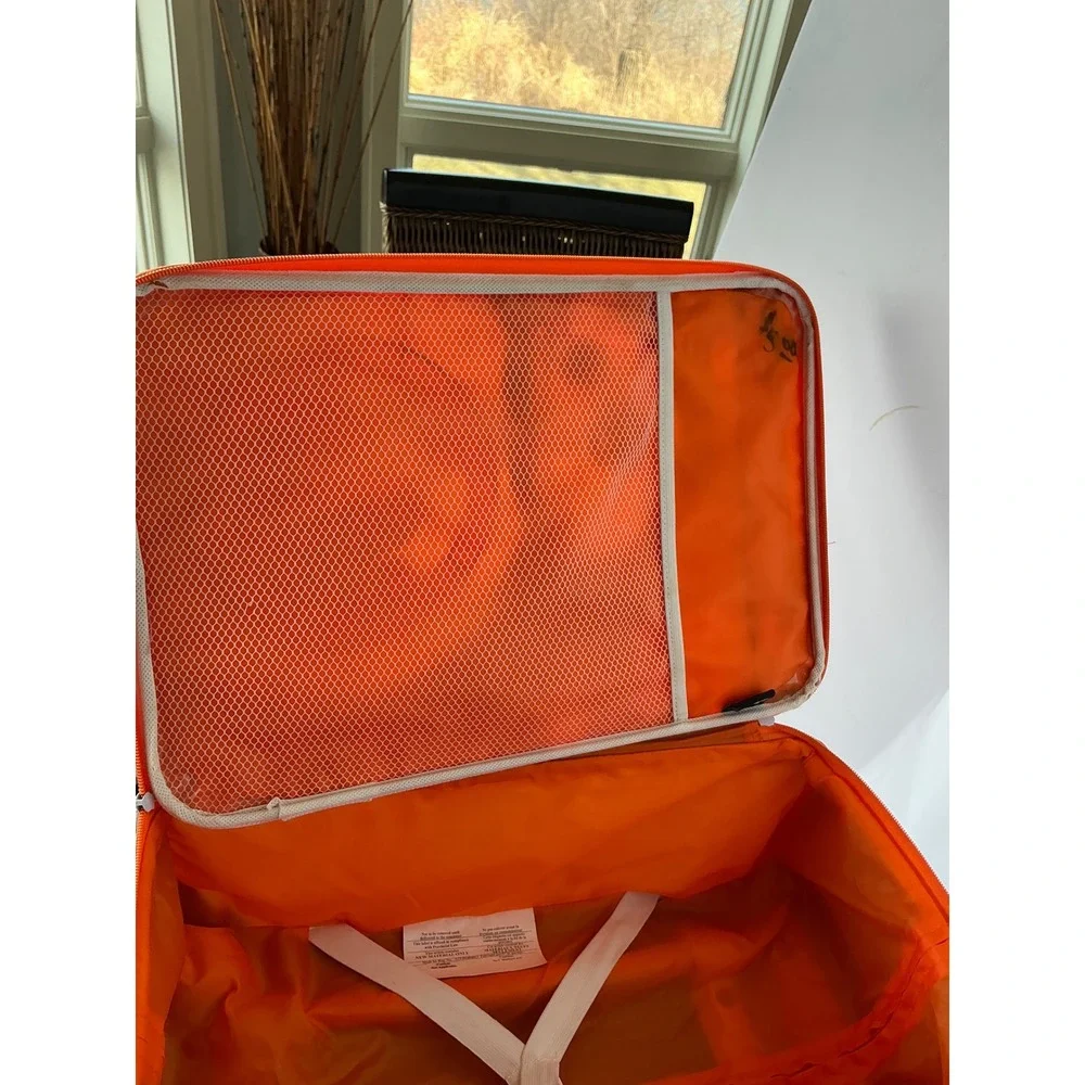 American Tourister american tourister